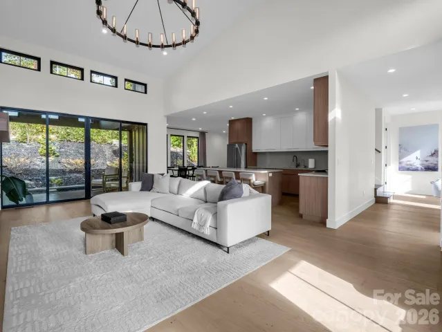 123 Millbrae Loop