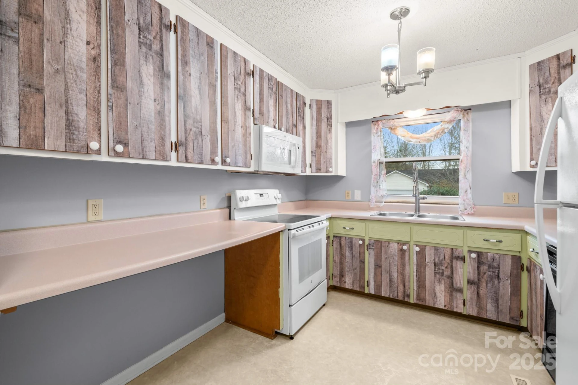 27 Capri Lane #15-D - Photo 12