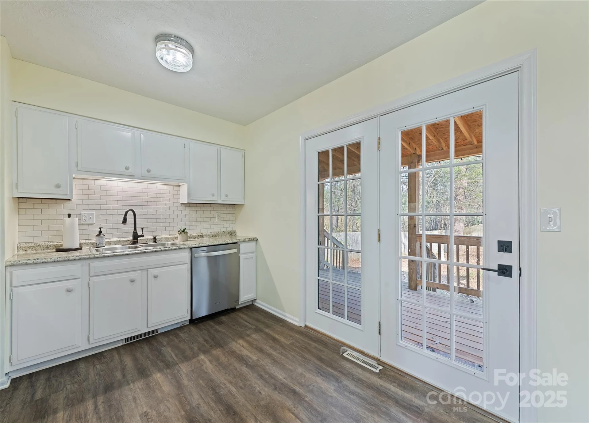 129 Willowbrook Road - Photo 8