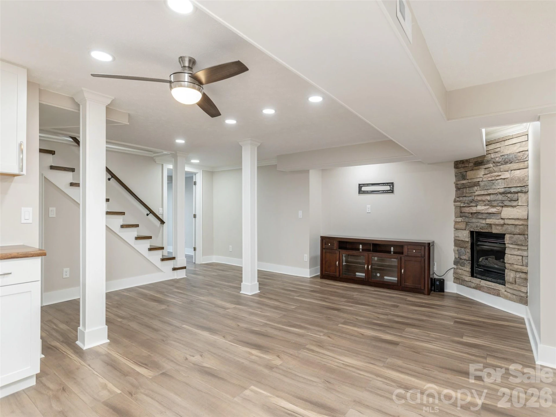 514 Whispering Hills Drive - Photo 38