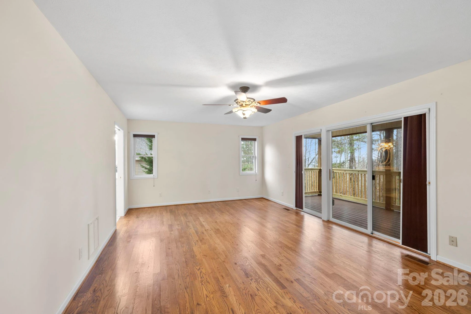 242 Carriage Summitt Way - Photo 15