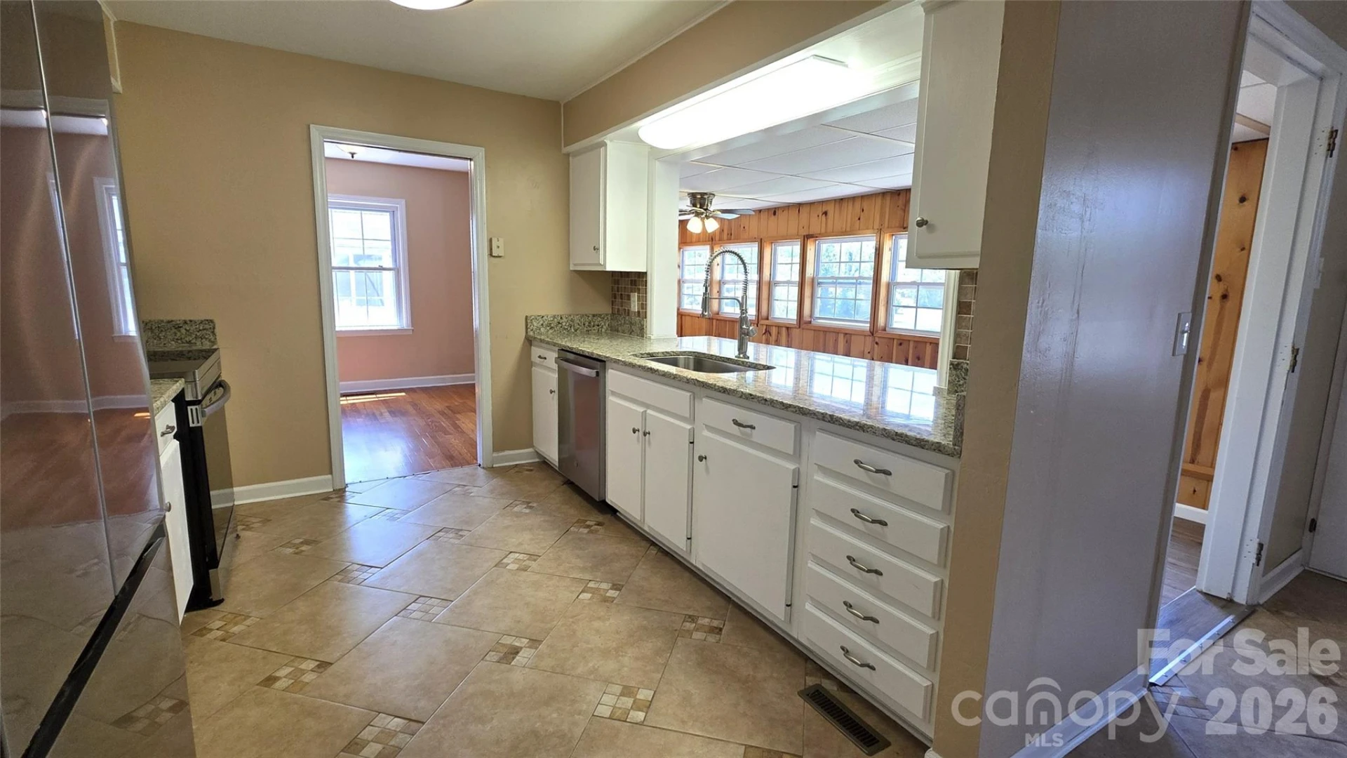 1627 Greenville Highway - Photo 16