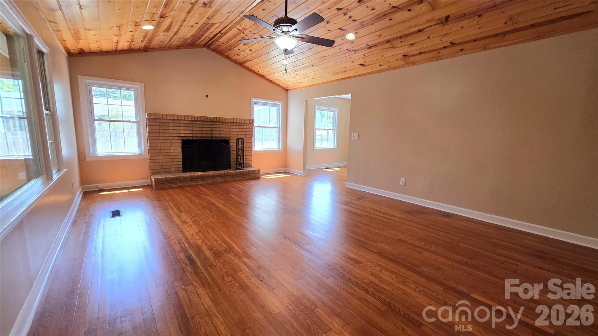 1627 Greenville Highway - Photo 5