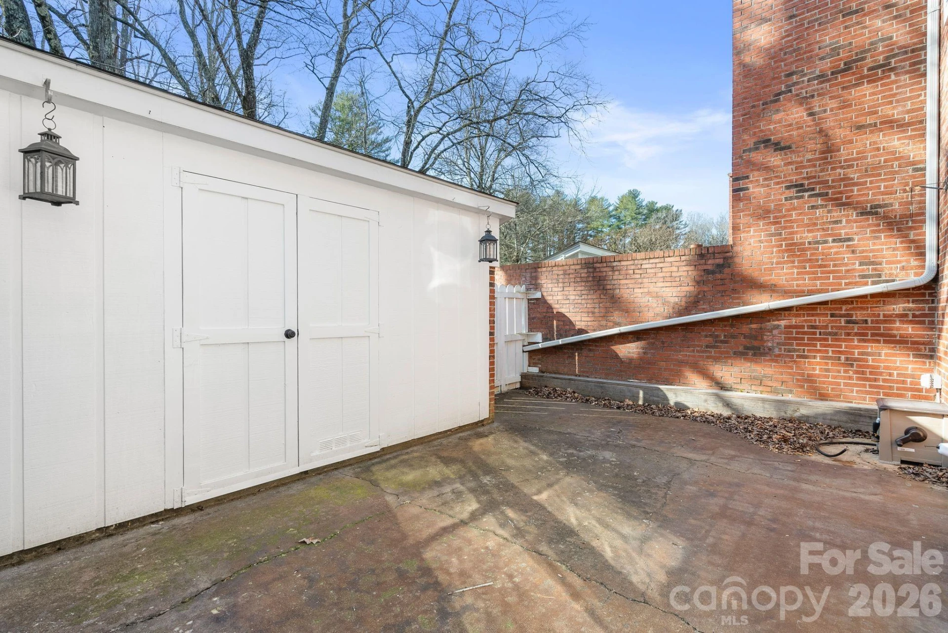 1411 Kensington Road - Photo 21
