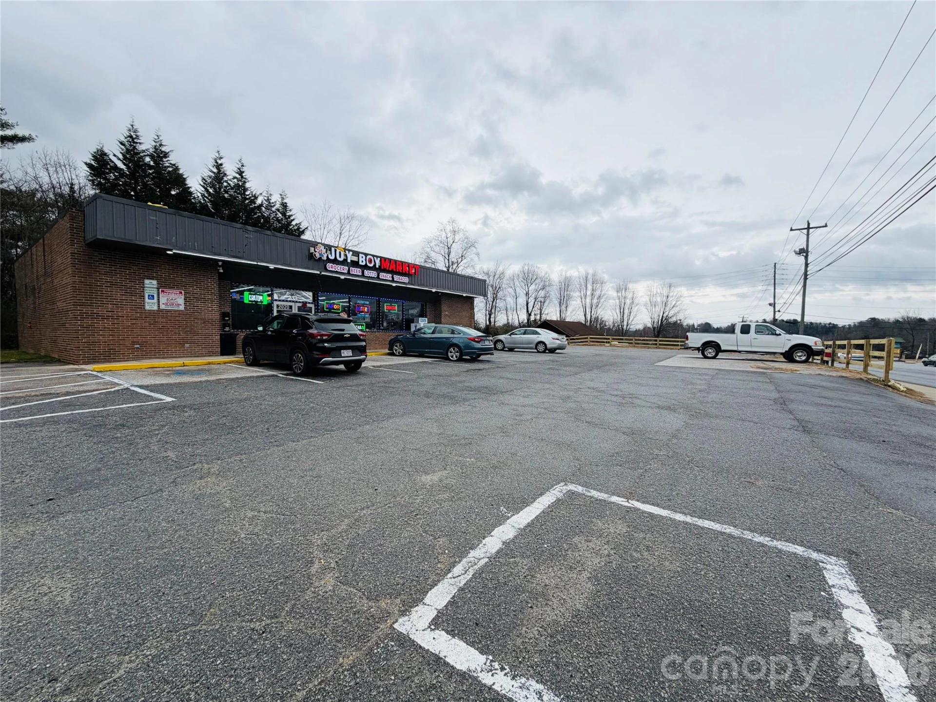 2020 Asheville Highway - Photo 3