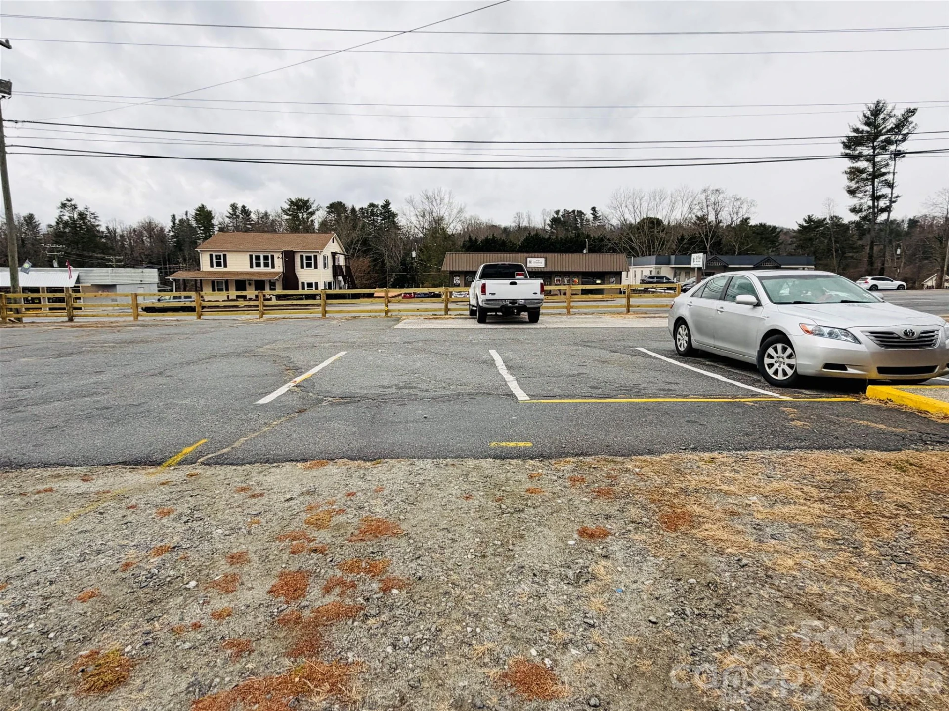 2020 Asheville Highway - Photo 10
