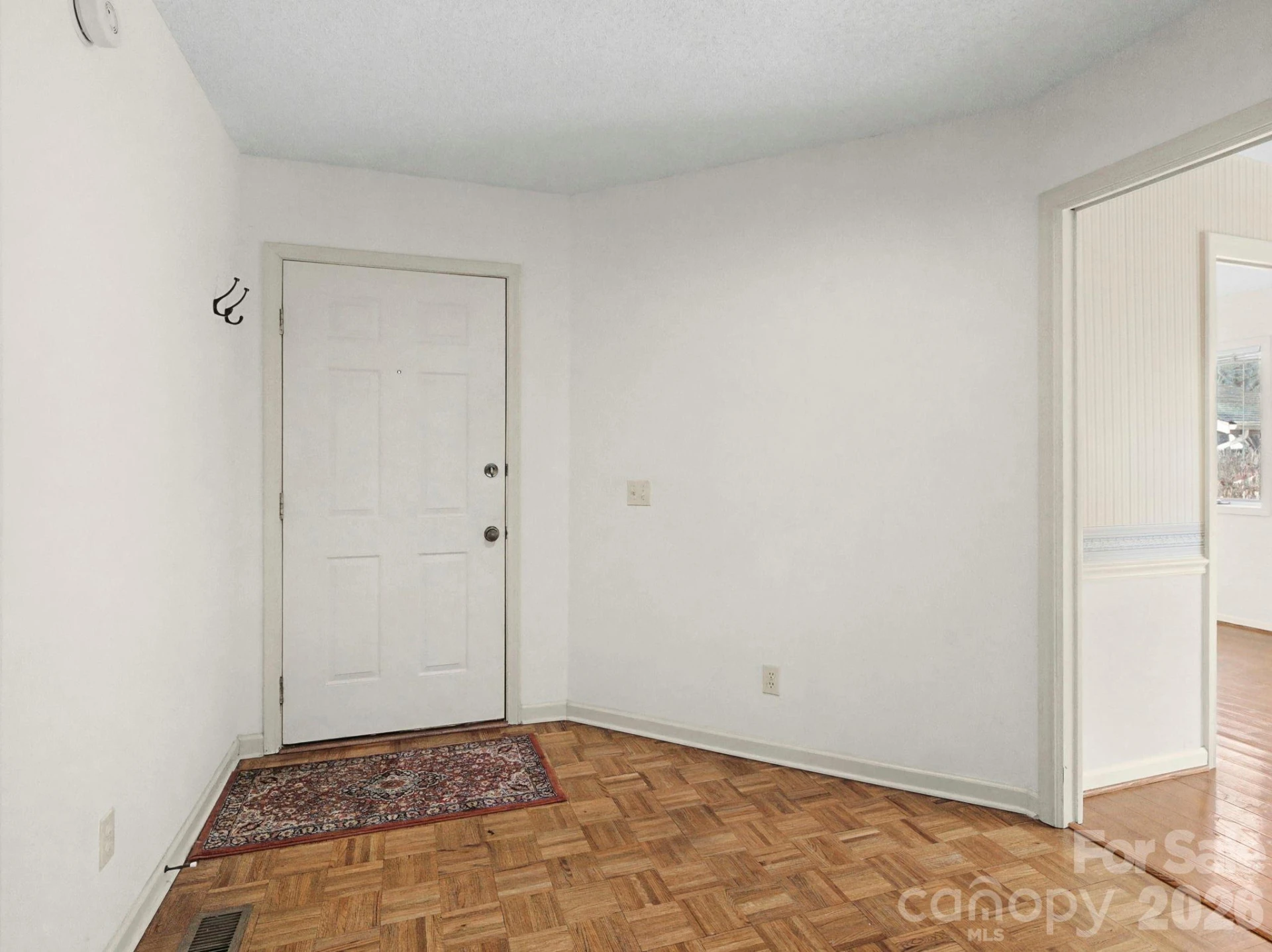 605 Red Oak Drive - Photo 3