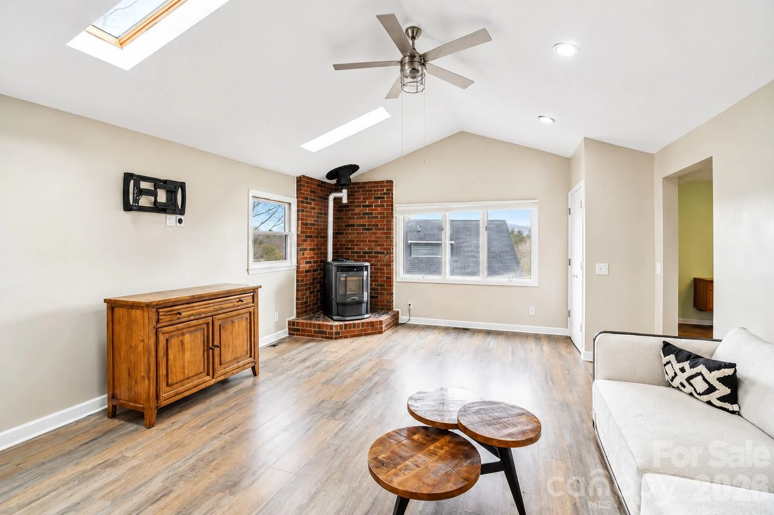 623 Owensby Road - Photo 12