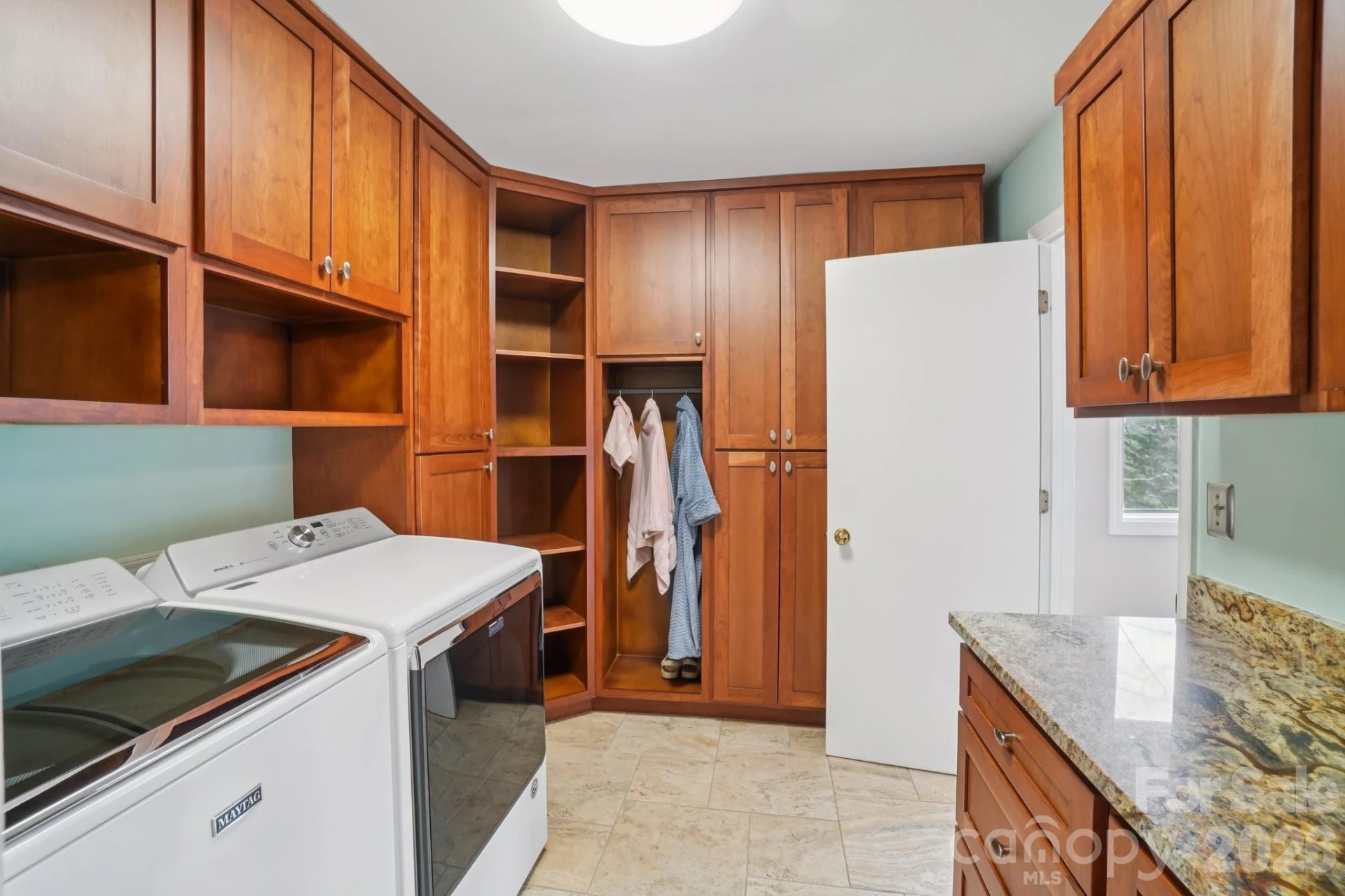 623 Owensby Road - Photo 24