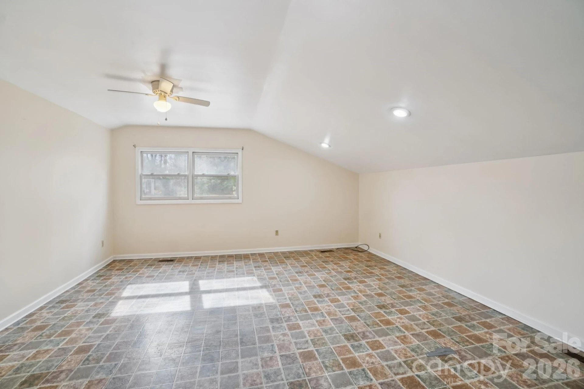623 Owensby Road - Photo 37