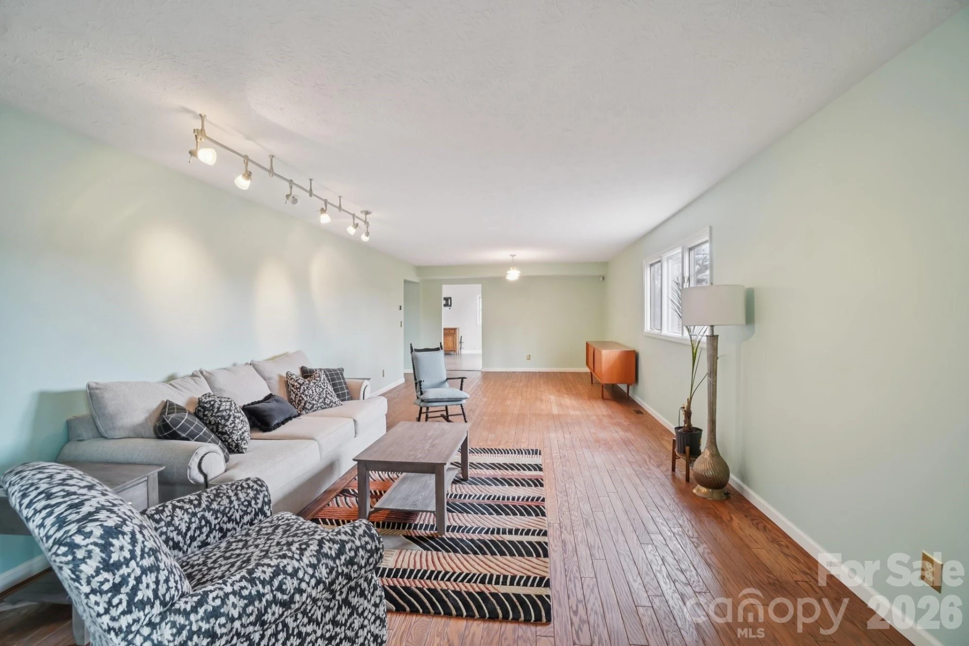 623 Owensby Road - Photo 10