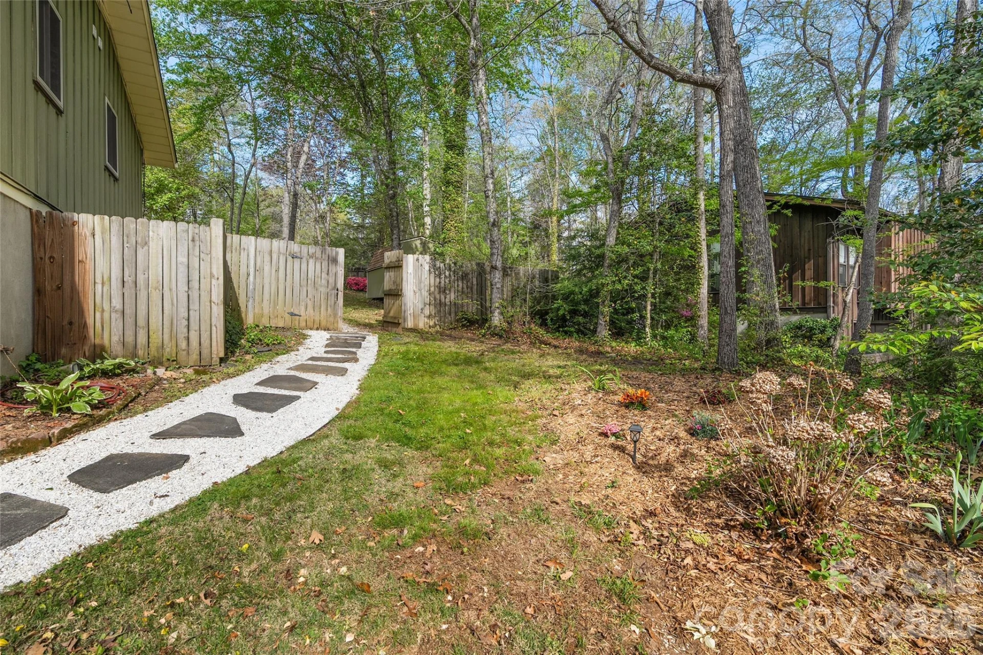 3017 Chestnut Tree Road - Photo 34