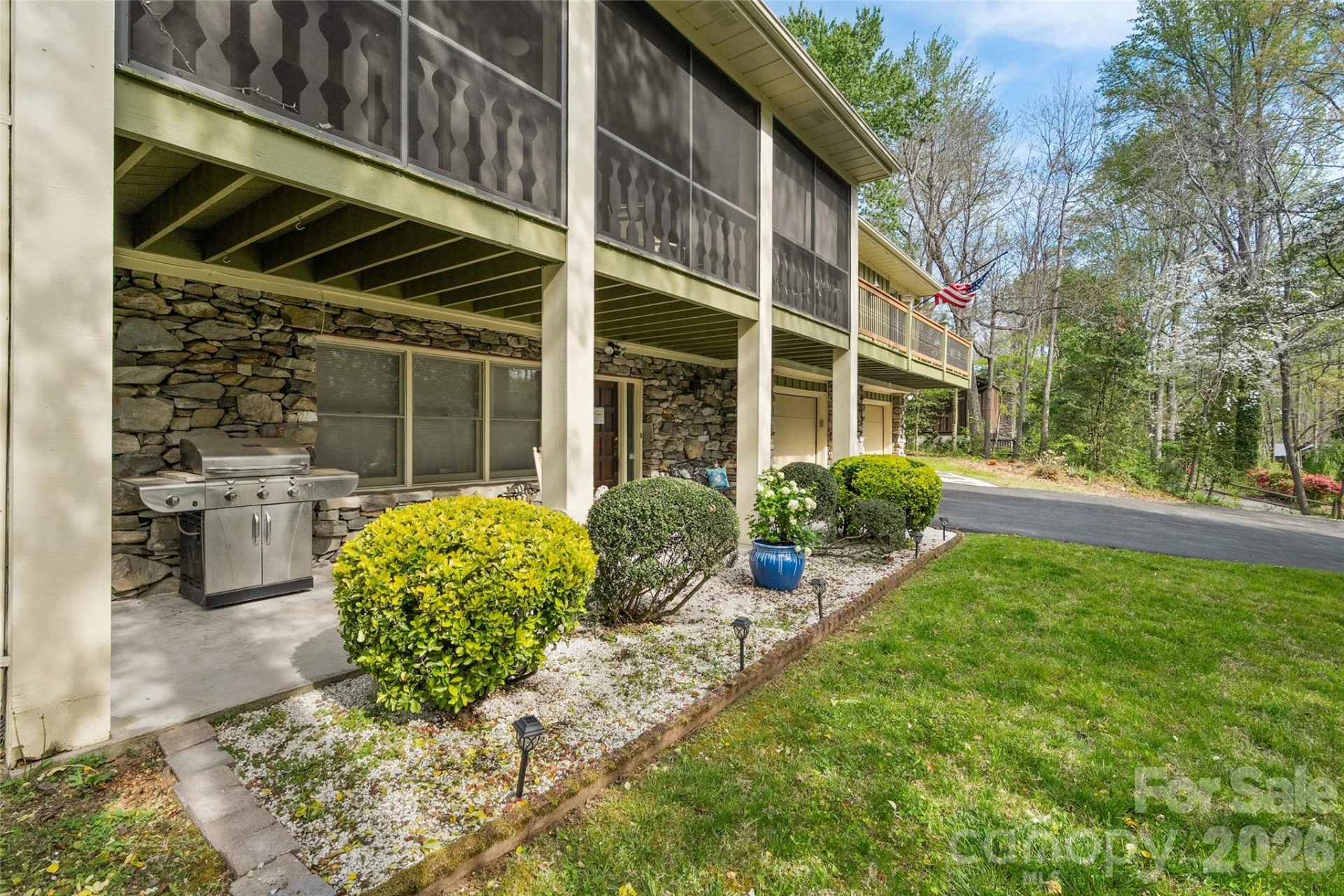 3017 Chestnut Tree Road - Photo 7