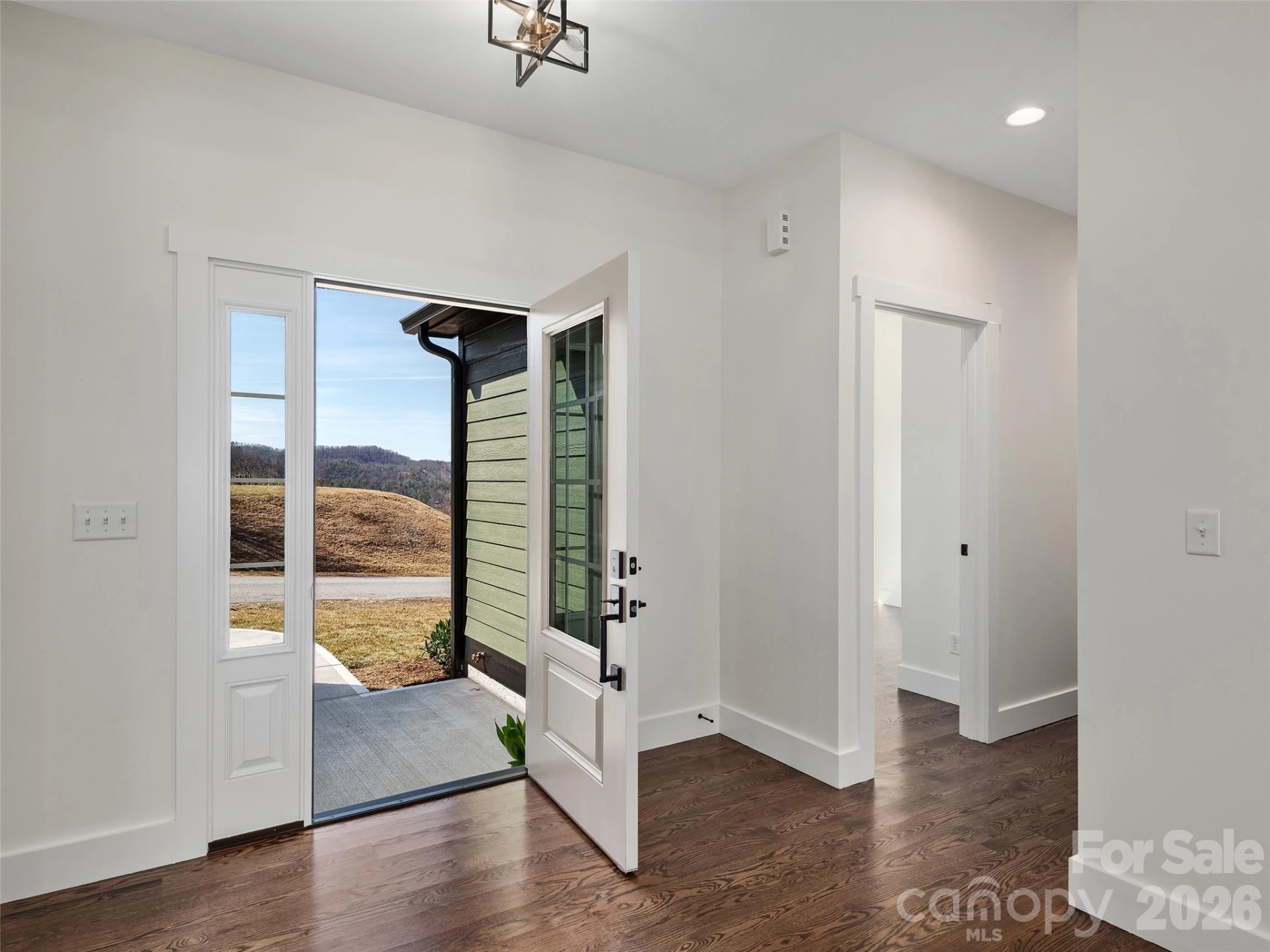 399 Crystal Heights Drive - Photo 4