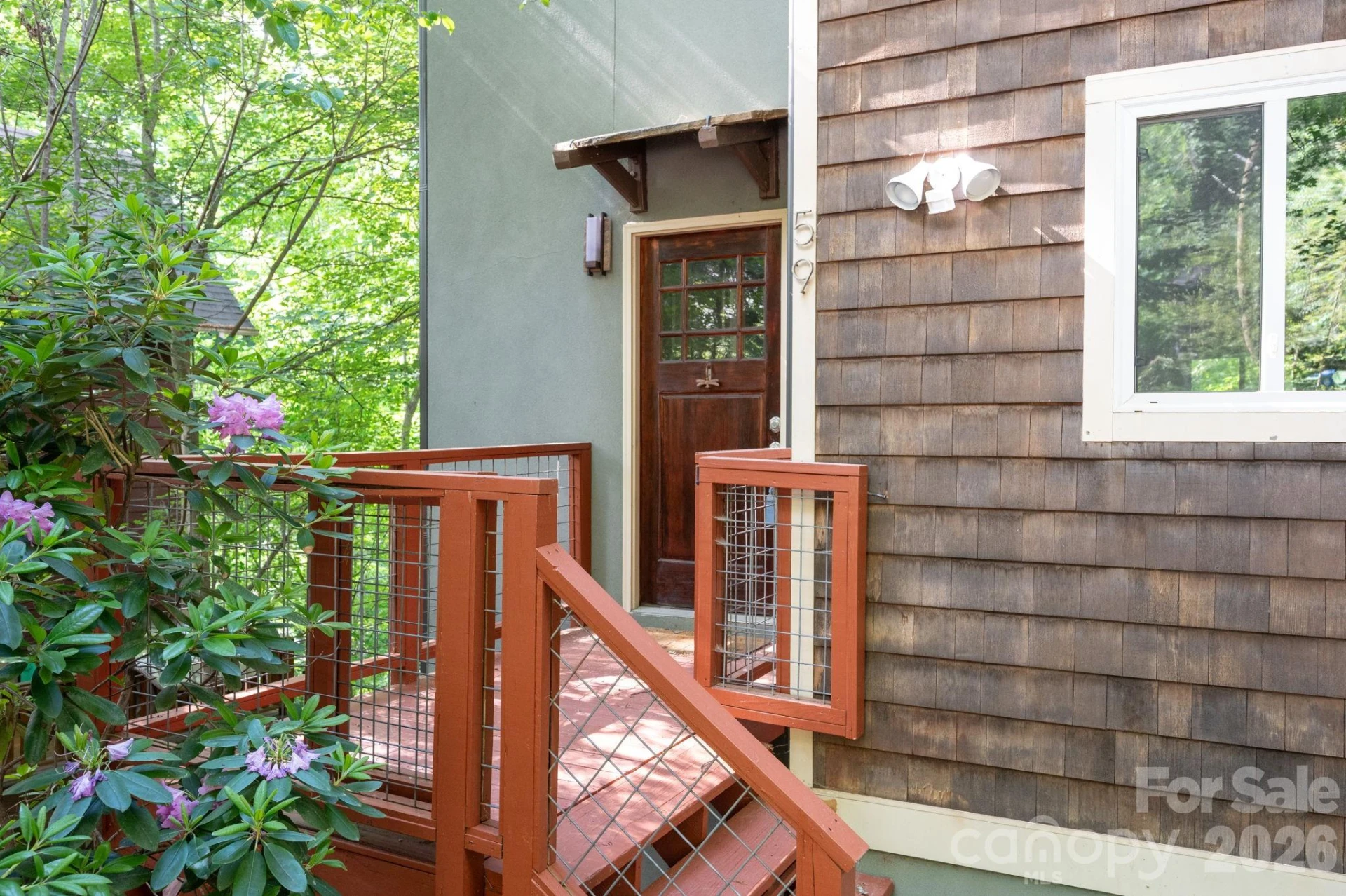 59 Morningside Drive - Photo 2