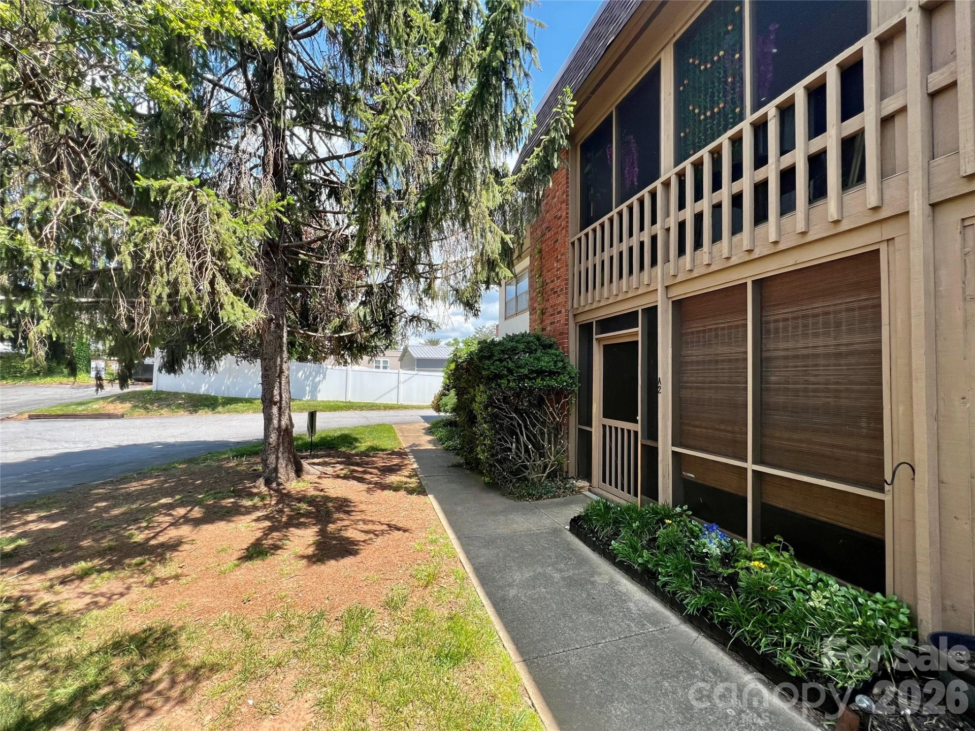 427 6th Avenue W #A-2