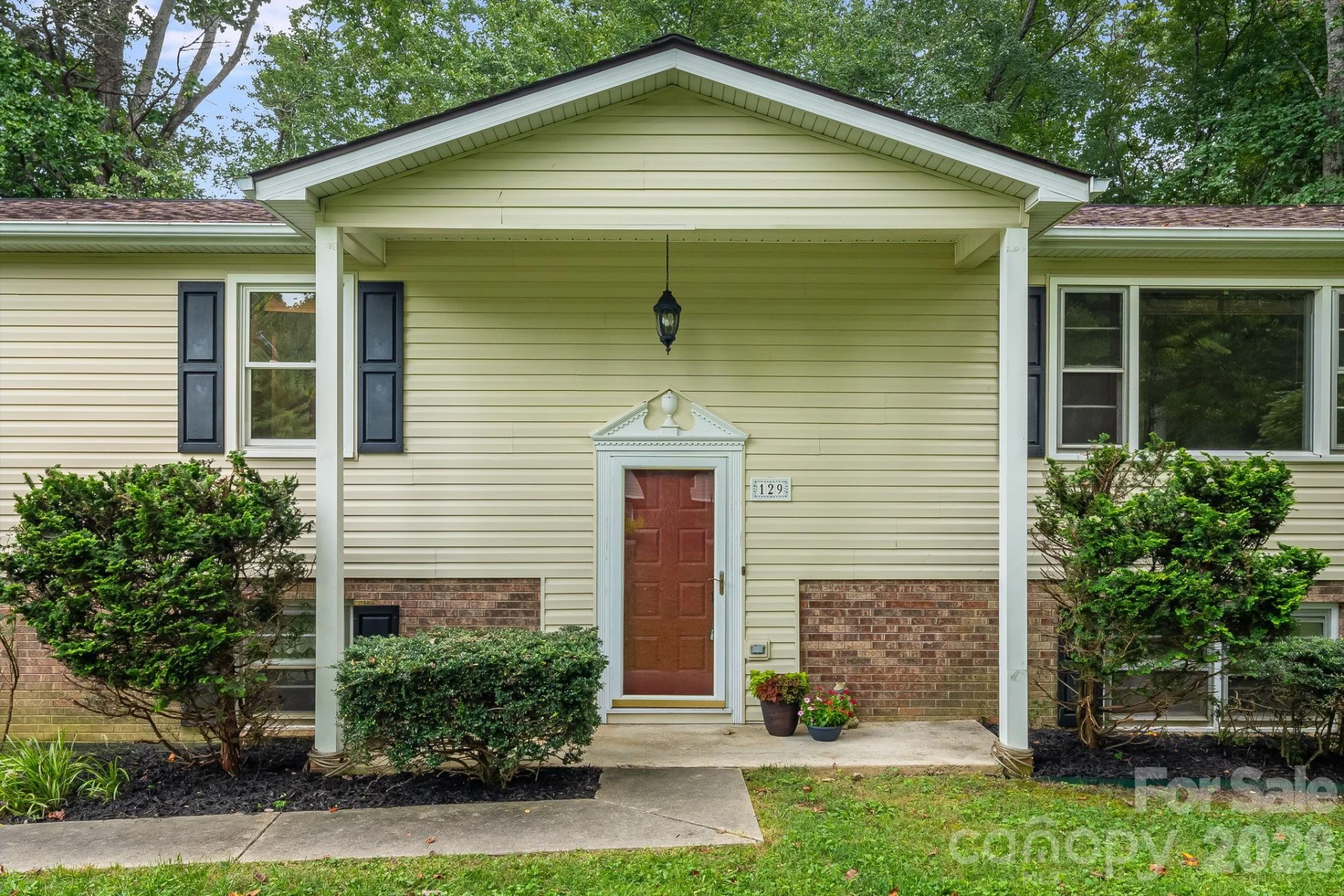 129 Whisperwood Drive - Photo 4