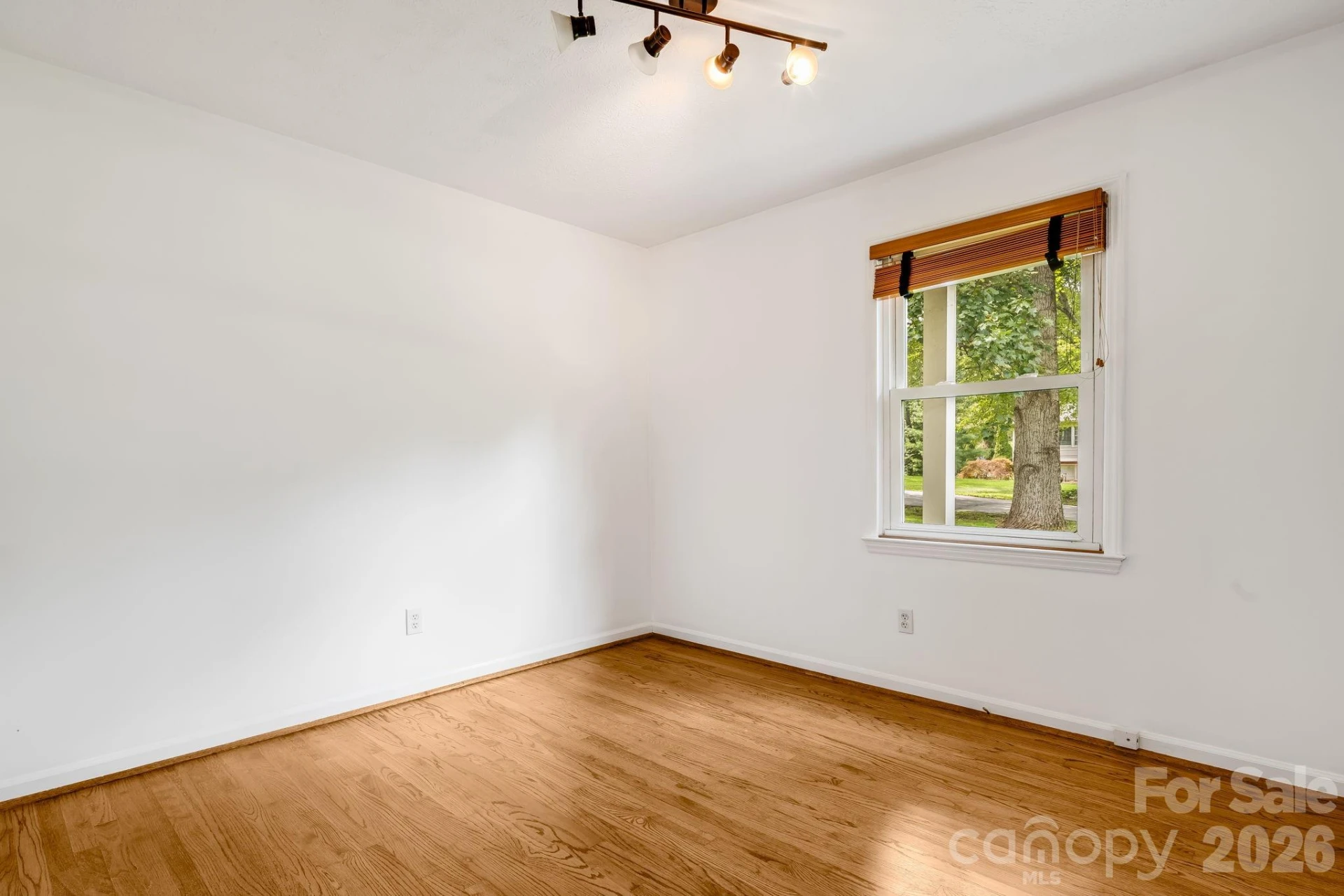 129 Whisperwood Drive - Photo 19