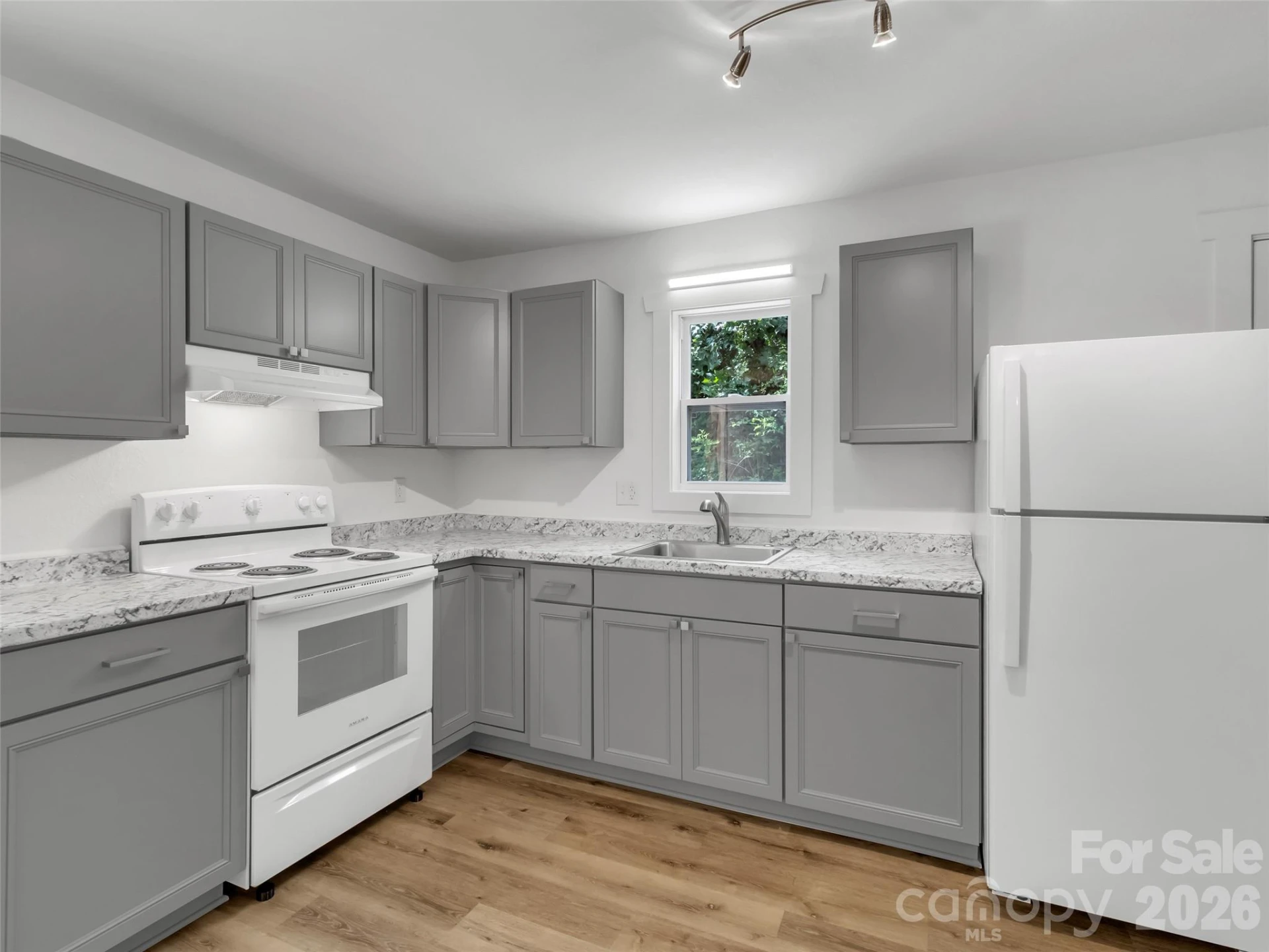 80 Mcelroy Street - Photo 11