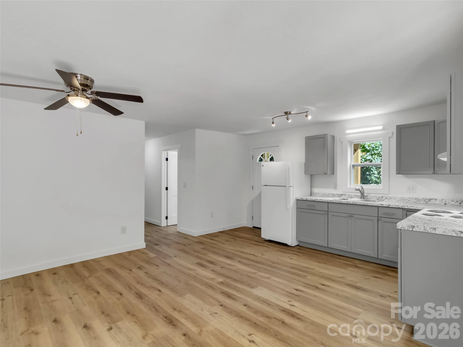 80 Mcelroy Street - Photo 29