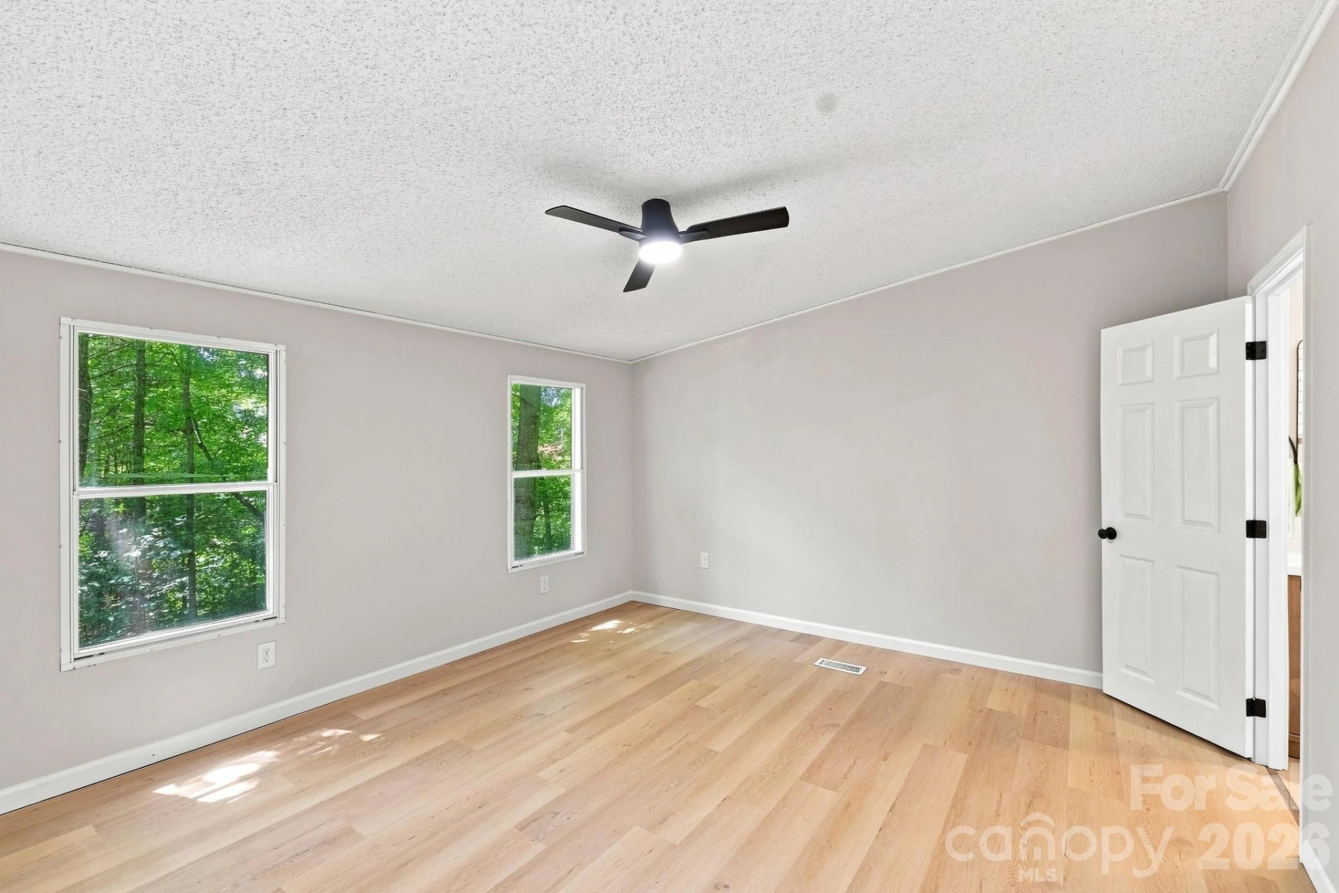 190 Pinewood Knoll Drive - Photo 7