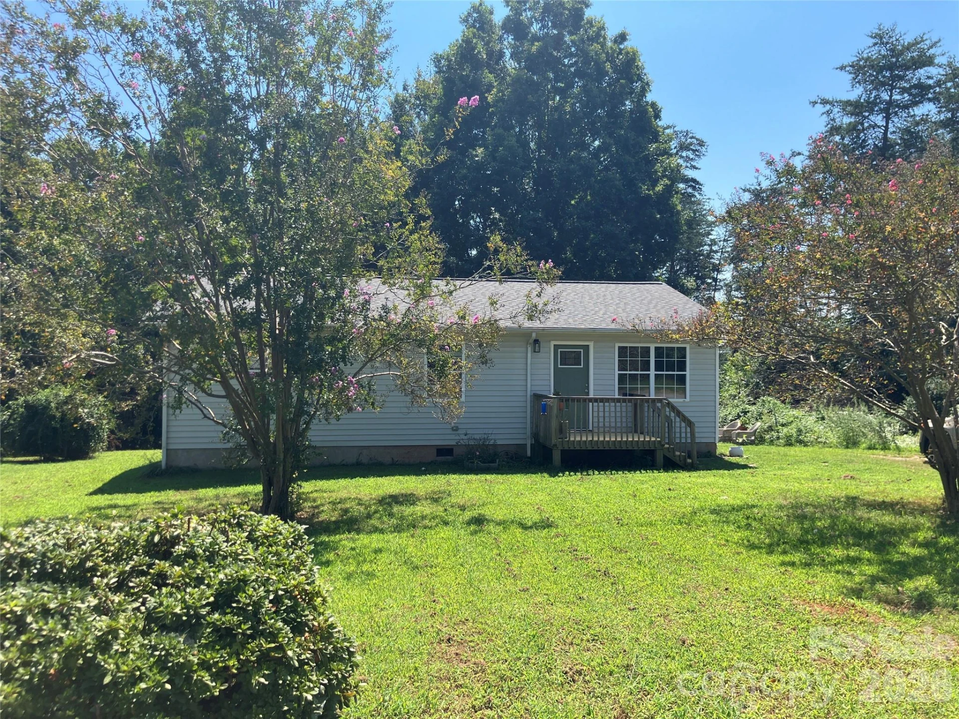 271 Weaver Way