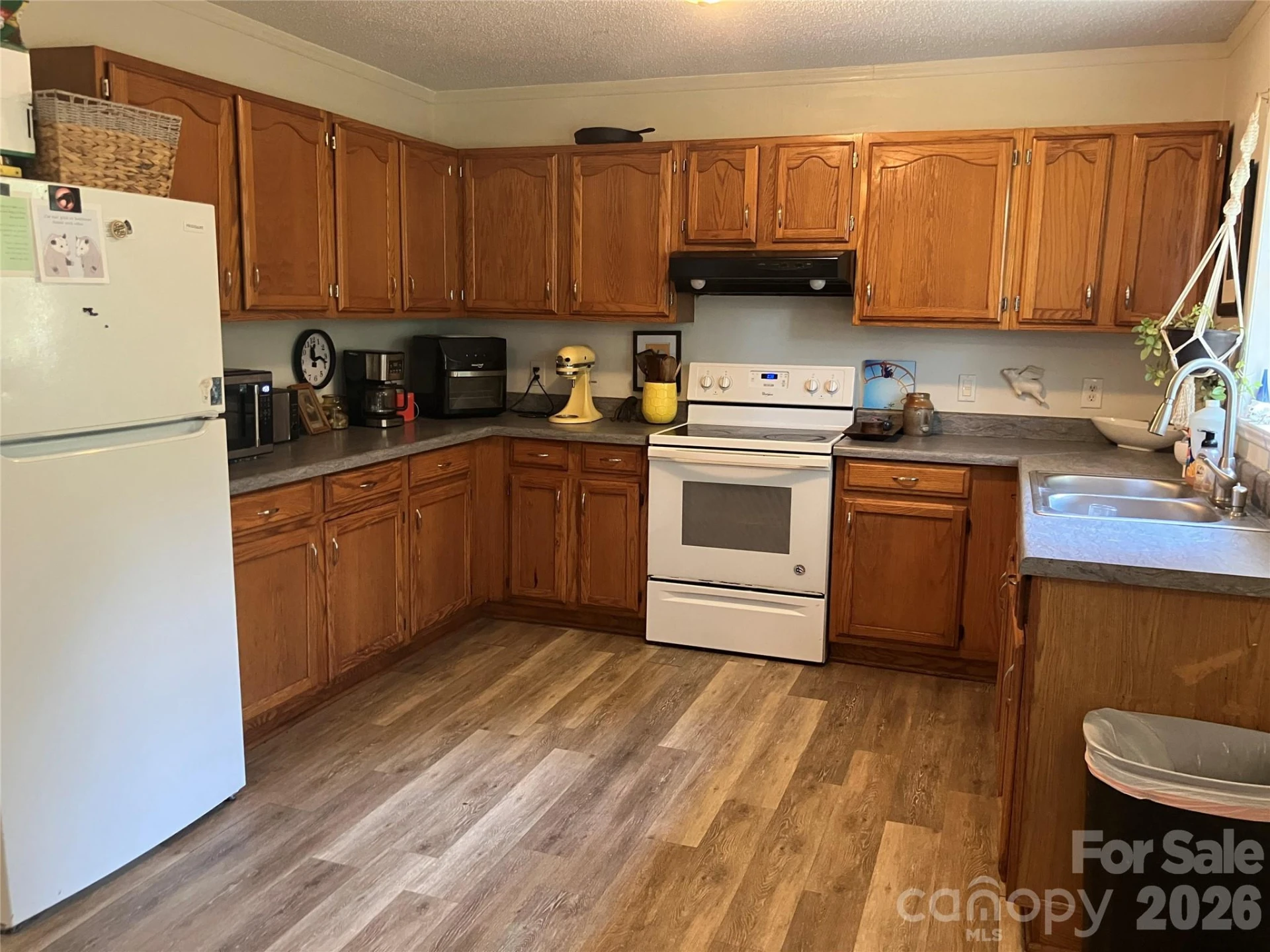 271 Weaver Way - Photo 8